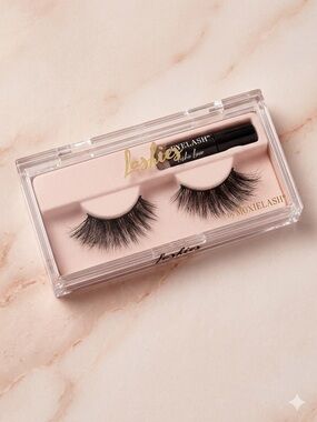 MoxieLash Lashies Sassy Lash Nano-Grip Reusable Lashes with Liner | New in Box